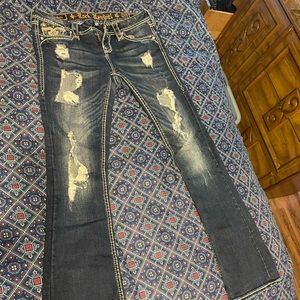 Distressed rock revivals good condition. Size 27.